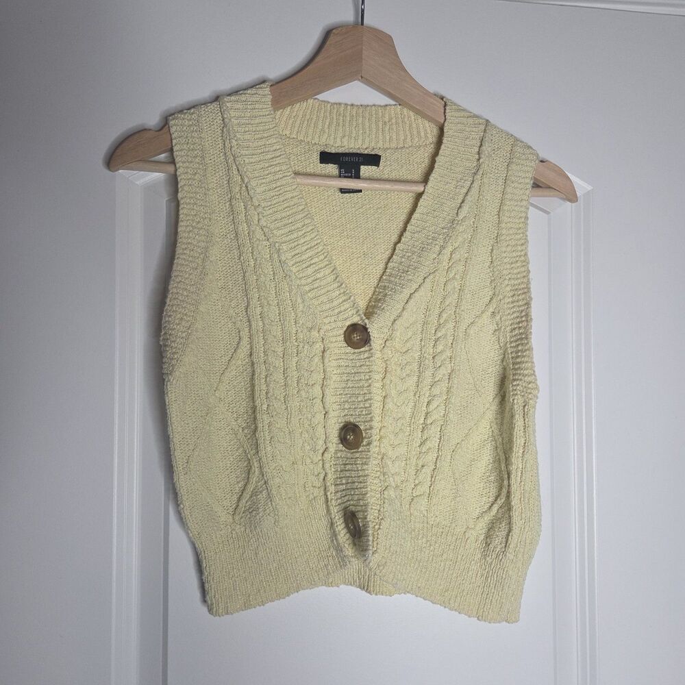 Forever 21 Butter Yellow Sweater Vest Juniors size L (fits like a small)